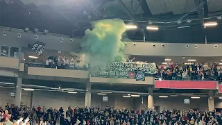 Фанаты Жальгириса зажгли пиротехнику после проигранного полуфинала