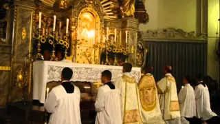 Tantum Ergo Sacramentum - Gregorian Chant by St. Thomas Aquinas