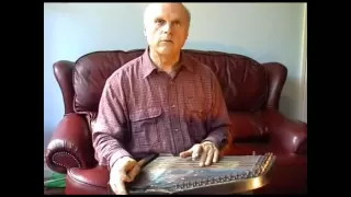 How to play the 5-Chord Zither  demonstrated by Etienne de Lavaulx