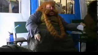 Dwarves Bombur and Dwalin from "The Hobbit" Do Metallica