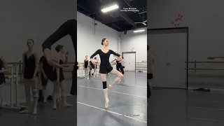 Ballerina takes on the BLACK SWAN ✨💪🏻