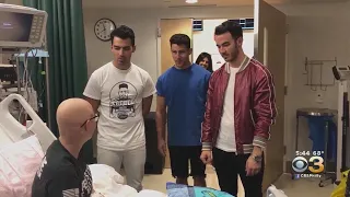 Jonas Brothers Surprise Pennsylvania Fan Before Hershey Concert