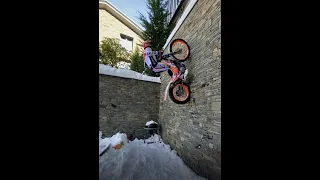 Toni Bou at home! Snow trials sections and tricks. Jumps & fails!