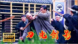 The strongest samurai challenged a kung fu guy, but the guy defeated him with one hand