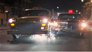 '70 Impala chases '74 Checker Taxi in Maniac Cop 2