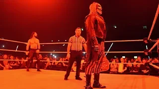 "The Fiend“ Bray Wyatt makes entrance in Germany