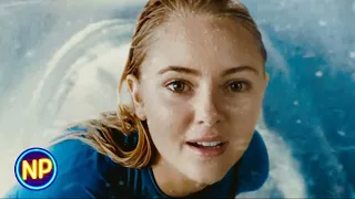 Bethany Rides a Tube | Soul Surfer (2011) | Now Playing