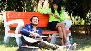 The Girl's Amazing Response To Hindi Top Mashup Songs | Randomly Singing In Public
