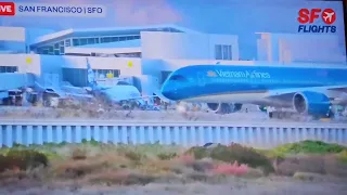 VIETNAM AIRLINES FLIGHT 98 HEAVY FROM SGN AIRPORT TO SFO AIRPORT A-350-900 LANDING ON RUNWAY 28R