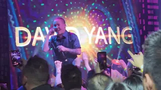 David Yang performing live @ Win Vaj & Huab Vwj concert in NC #Davidyang #hmong