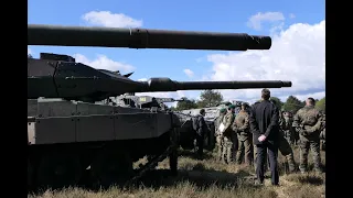 Panzertruppenschule und Heimatschutz - Bundespräsident in Munster