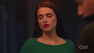 Lena Luthor saves Supergirl | 4x03