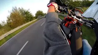 KTM 690 SMC R Wheelie