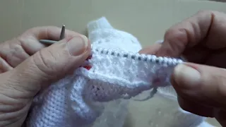 #32, Easy Buttonhole Tip, Sheila's Just Knitting