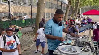 hip hop party Gershwin Park(2) Dj Ace... the cut lieutenant....Djoj & Divine Sound...