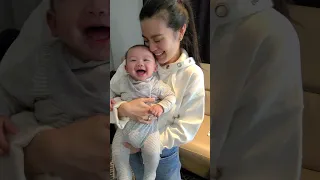 Baby Theo giggling for the strangest reason!