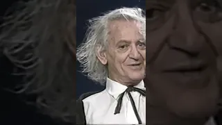 Newsman Laughs Uncontrollably As Professor Irwin Corey Rattles On Before Even Being Asked A Question