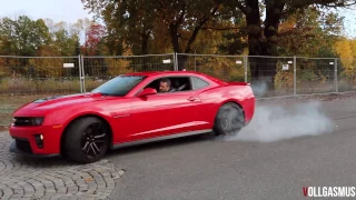 Chevrolet Camaro ZL1 and Pontiac GTO: Burnouts, V8 Tunnel Sound and Loud City Drive