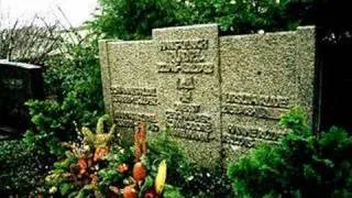 Hans-Ulrich Rudel's grave (Pictures)