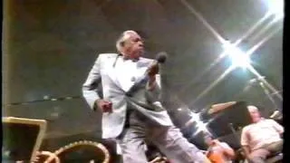 Cab Calloway Singing Minnie The Moocher (Live 1988)