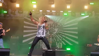 reckless love  - Monster  Live rockfest 2018 hyvinkää Finland