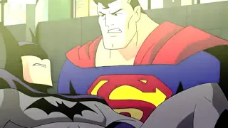 superman salva a batman de morir