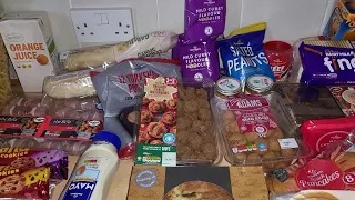 Christmas food shop 2022.  Family of 11 £160 Morrisons grocery haul UK.