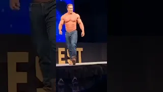 Mike O’Hearn Reacts To Falling Off the Stage