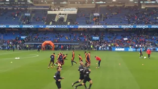 Calentando el campeón de Liga 17/18 FC Barcelona