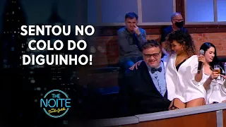 Diguinho pegou integrante do "Bonde do Forró" no colo | The Noite (24/11/21)