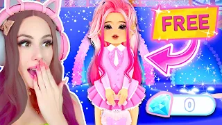 Trying To WIN The Pageant Using ONLY FREE ITEMS In Royale High... (Starting Over EP 2) Roblox