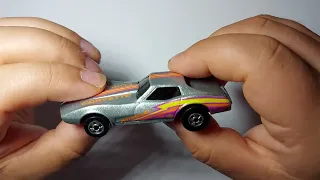 Hot wheels Corvette Stingray 1975 Silver rare NEW