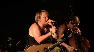 London Acoustic Show 2015 - Steve 'N' Seagulls 'Thunderstruck'