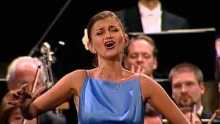 NEUE STIMMEN 2011 - Final: Maria Celeng // Vincenzo Bellini, La Sonnambula, Ah, non credea mirarti