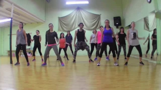 Chained to the rhythm - Katy Perry Cover - Pau Peneu dance Fitness Coreograpy