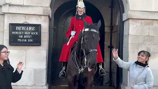 Royal Guards | Savage  and  some fun moments with tourists | London  #desiinlondon