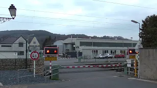 Eisebunnsbarrière Schieren/ Passage a Niveau/ Bahnübergang/ Spoorwegovergang/ Level Crossing