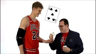 Magician Performs To Chicago Bulls Players