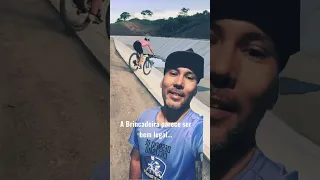 Ciclistas Brincam de Rampa Onde Deveria Passar as Águas do Rio São Francisco