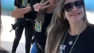 Policiais femininas