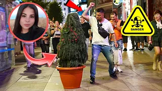 BUSHMAN PRANK: BEAUTIFUL WOMAN SCARING PEOPLE AT NIGHT IN MADRID