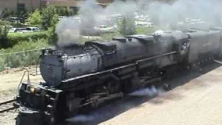 UP 3985 Challenger 4-6-6-4 ; leaving Denver, CO ; 2002-07-21