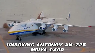 Unboxing Antonov AN-225 Mriya 1:400