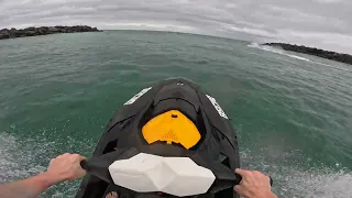 10ft WAVE JUMPING ON JETSKI