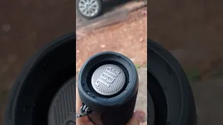 JBL Flip 5 - tocando Pandora (grave)