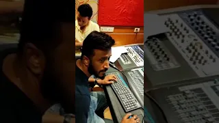 Sneak peek into the making of #KachiyaanKachiyaan in studio 🎙 jubinnautiyal #WeLoveJubin