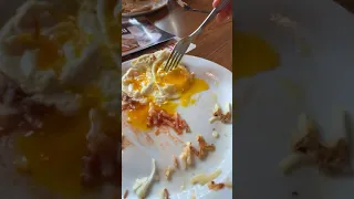 Denny’s sucks so bad