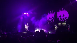 Nita Strauss - Alice cooper - Jiffy Lube Live - 2017