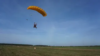 Стрибок з парашутом 3000м. Аеродром Цунів