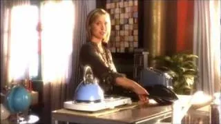 Smallville - 10x11: "Icarus" [Chloe-Lois flashback]